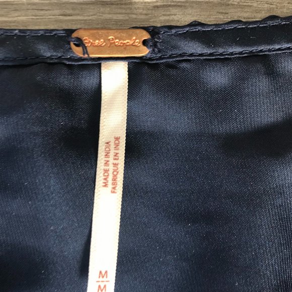 shirt - Picture 2 of 2